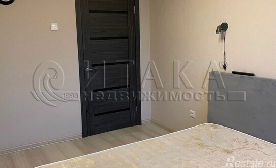 Продажа 3-комн квартиры на вторичном рынке Российский проспект,  д. 14