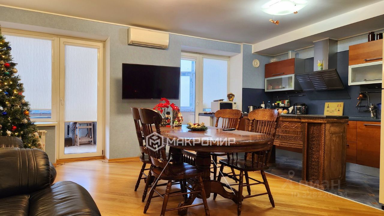 Продажа 3-комн квартиры на вторичном рынке улица Савушкина, 140