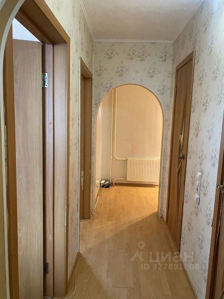 Аренда 2-комн квартиры на вторичном рынке Гатчина, улица Рощинская, 17Бк1