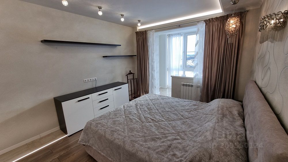 Аренда 2-комн квартиры на вторичном рынке улица Александры Монаховой, 101