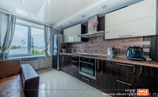 Аренда 3-комн квартиры на вторичном рынке 2-я линия,  д. 59/2