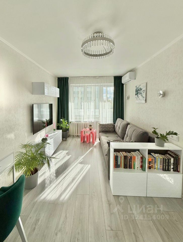 Продажа 1-комн квартиры на вторичном рынке Авиационная улица, 68