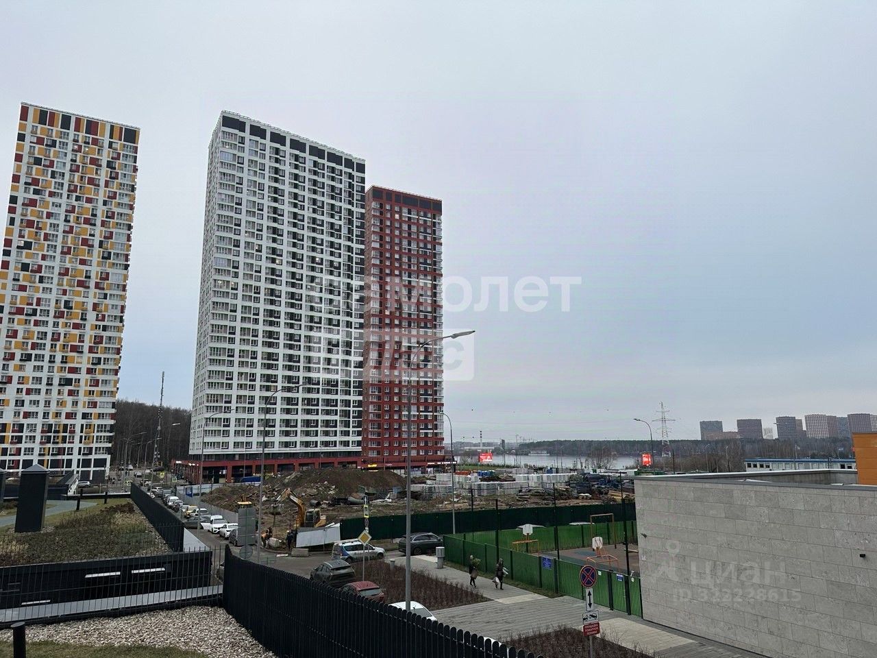 Продажа 3-комн квартиры на вторичном рынке Красногорск, улица Липовой Рощи, 6к1