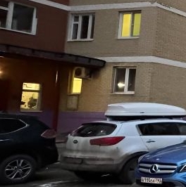 Продажа 3-комн квартиры на вторичном рынке Нахабино пгт, улица Школьная,  д. 13