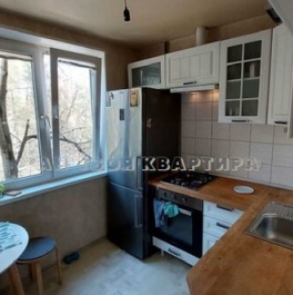 Продажа 3-комн квартиры на вторичном рынке улица Ляпидевского,  д. 4