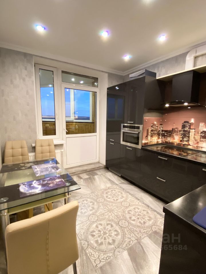 Аренда 1-комн квартиры на вторичном рынке улица Твардовского, 12к3