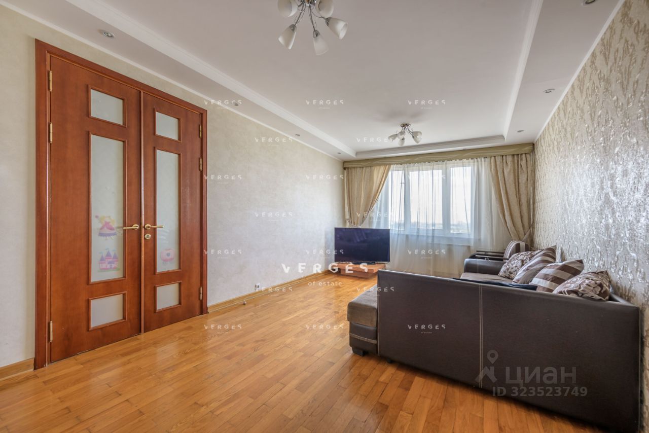 Продажа 3-комн квартиры на вторичном рынке Никулинская улица, 27К2