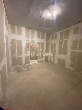 3-комн квартира ул. Кирилловская,  д. 22