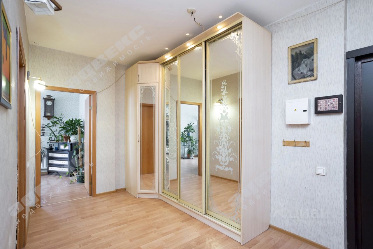 Продажа 2-комн квартиры на вторичном рынке д. Куттузи, улица Уланская, 5