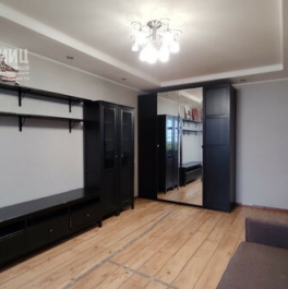 Продажа 2-комн квартиры на вторичном рынке улица Адмирала Лазарева,  д. 40