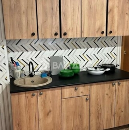 Продажа 1-комн квартиры на вторичном рынке Тельмана, ул Октябрьская,  д. 3