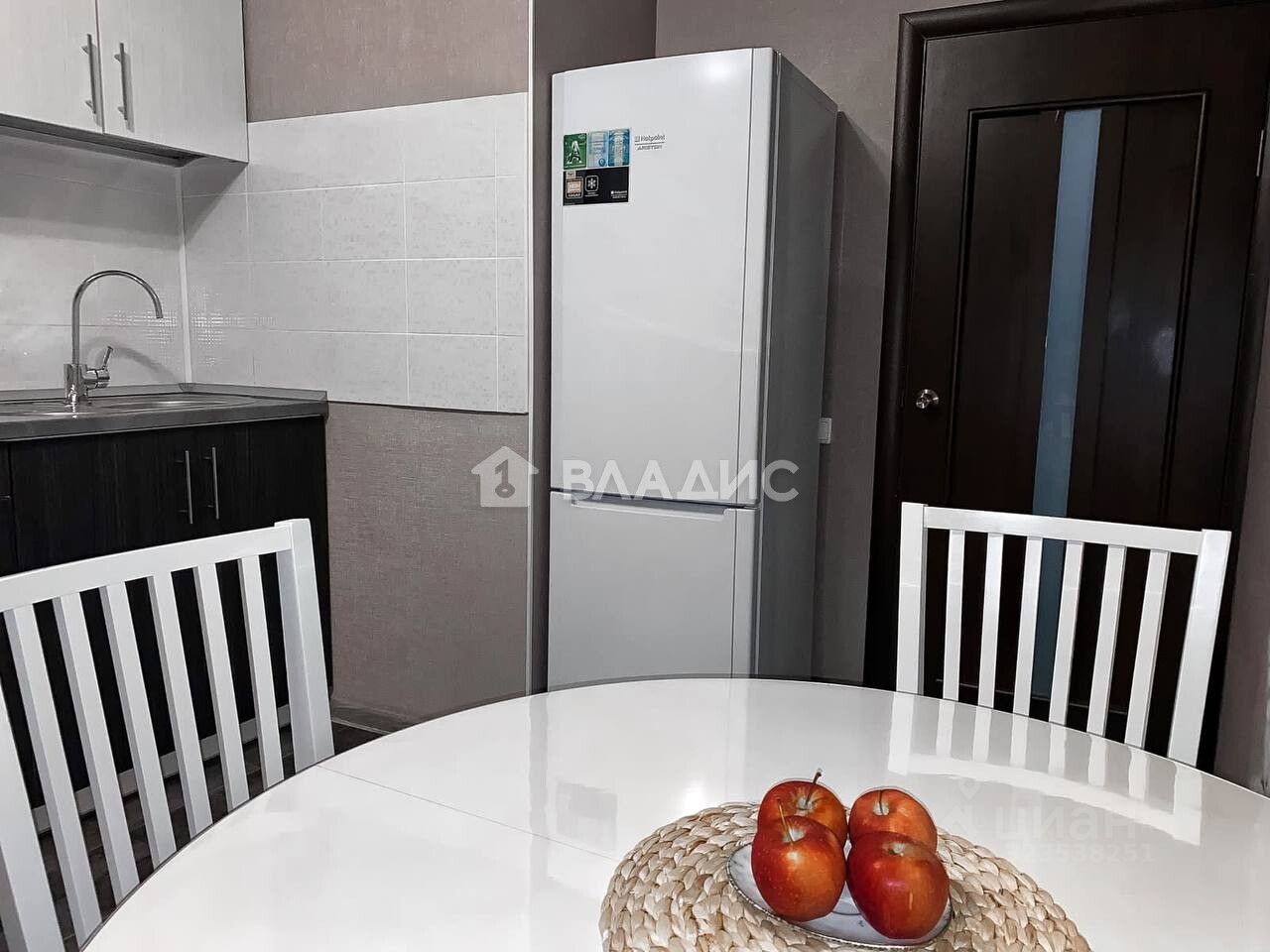 Продажа 2-комн квартиры на вторичном рынке улица Русановская, 19к1