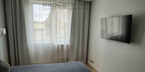 3-комн квартира улица Головачёва,  д. 27
