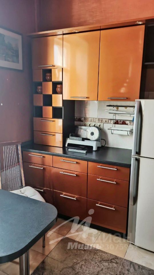 Продажа 3-комн квартиры на вторичном рынке Большая Филевская улица, 21к2