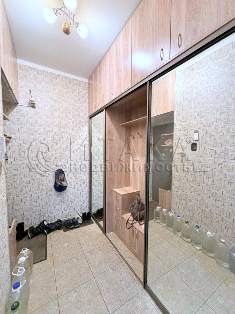 Продажа 3-комн квартиры на вторичном рынке 15-я В.О. линия., д. 34, лит. А