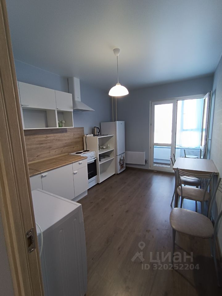 Продажа 2-комн квартиры на вторичном рынке Лопатино пгт, улица Сухановская, 16