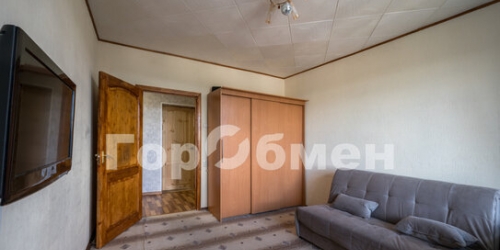 2-комн квартира улица Касаткина,  д. 20