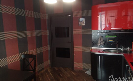 Продажа 2-комн квартиры на вторичном рынке улица Есенина,  д. 1 к2