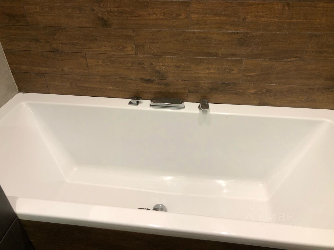 Продажа 2-комн квартиры на вторичном рынке пос. Парголово, Заречная улица, 11к4