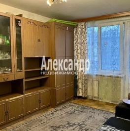 Продажа 4-комн квартиры на вторичном рынке улица Костюшко,  д. 13 к1