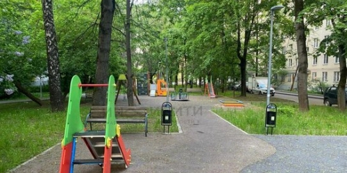 3-комн квартира Онежская улица,  д. 47