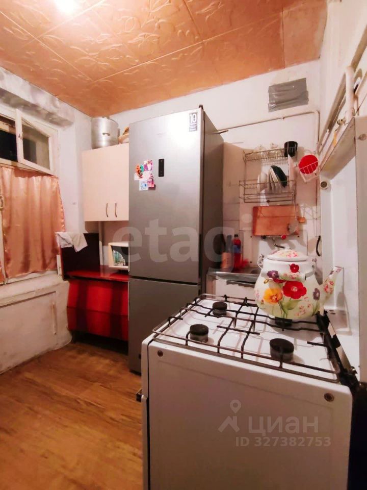 Продажа 2-комн квартиры на вторичном рынке Живописная улица, 34К3