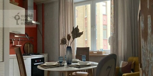 3-комн квартира улица Маши Порываевой,  д. 38