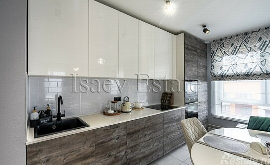 Продажа 3-комн квартиры на вторичном рынке Ижорская улица