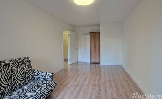 Продажа 1-комн квартиры на вторичном рынке проезд Шокальского,  д. 55 к2