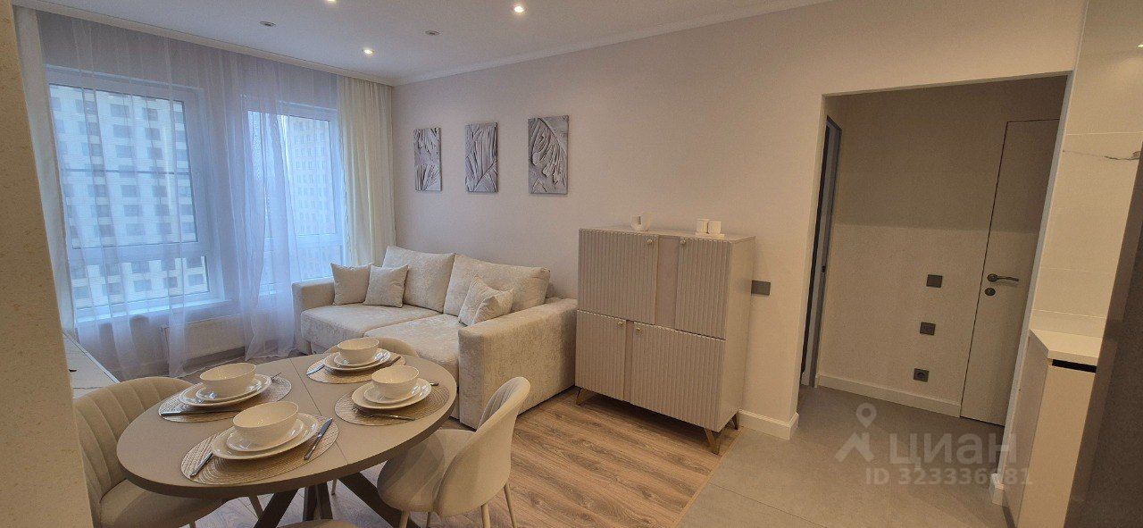 Аренда 2-комн квартиры на вторичном рынке Кронштадтский бульвар, 9к6