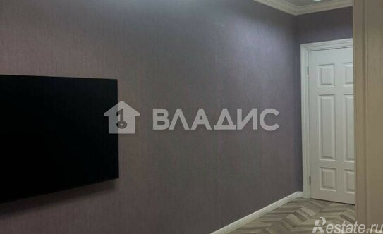 Продажа 3-комн квартиры на вторичном рынке Лопатино, Сухановская улица,  д. 8