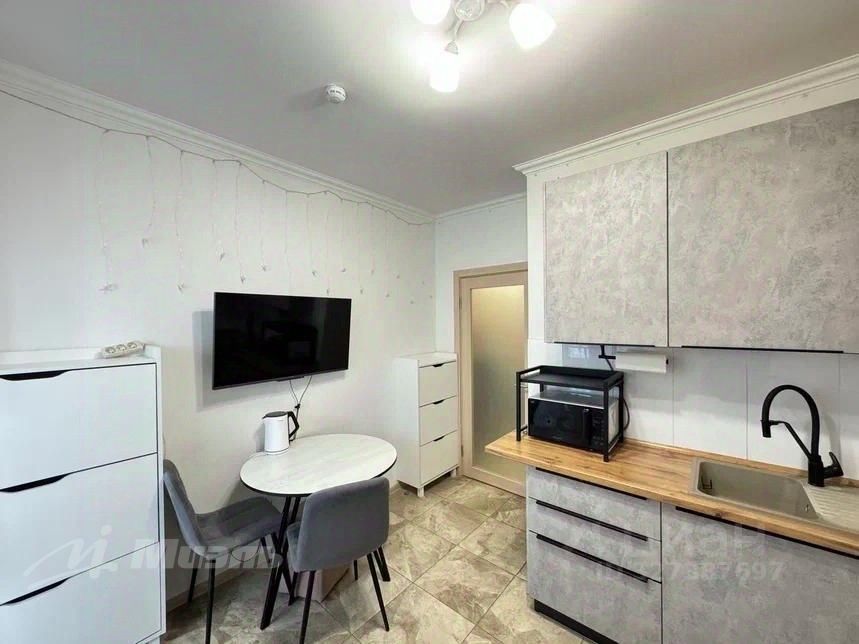 Продажа 1-комн квартиры на вторичном рынке Большая Очаковская улица, 35Б