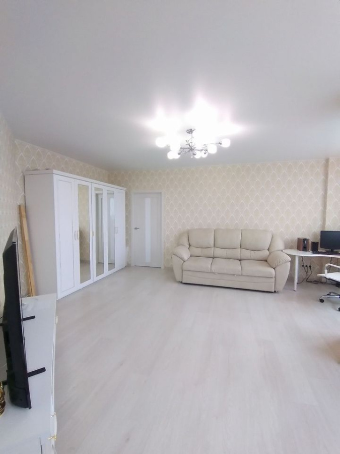 Продажа 2-комн квартиры на вторичном рынке посёлок Развилка, Римский проезд, 1