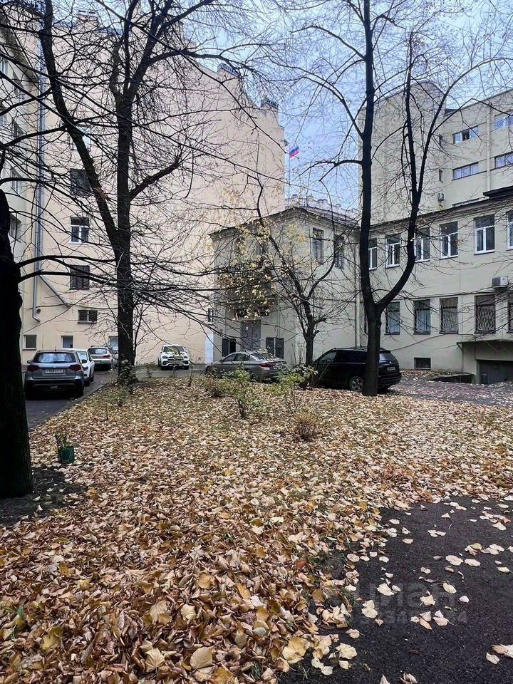 Аренда 2-комн квартиры на вторичном рынке площадь Троицкая Петроградской стороны, 1