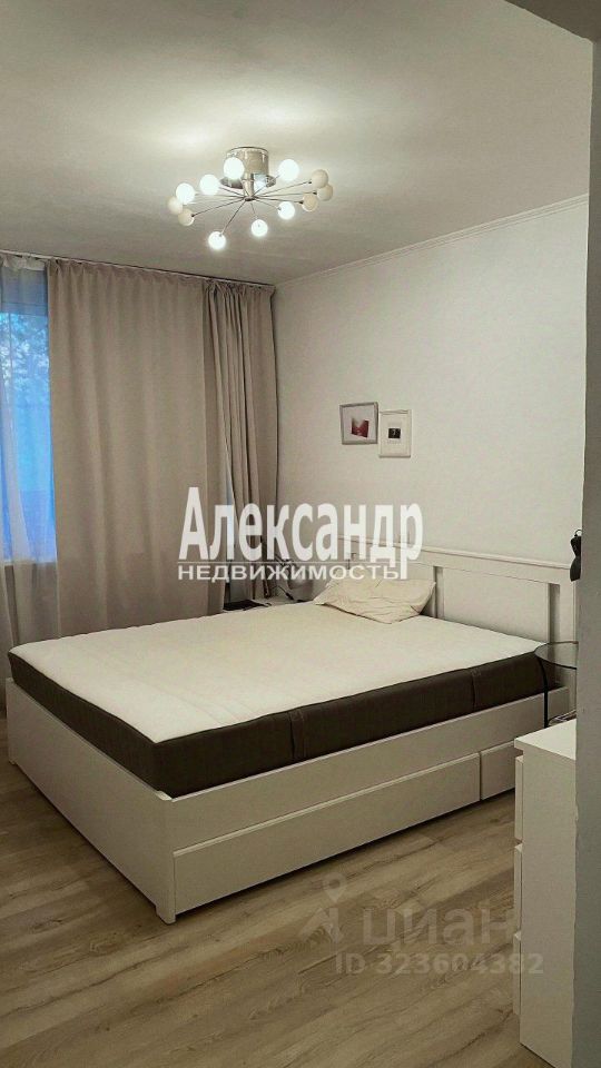 Продажа 2-комн квартиры на вторичном рынке проспект Славы, 37