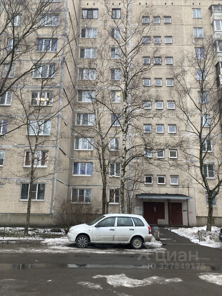 Продажа 2-комн квартиры на вторичном рынке Будапештская улица, 88К3