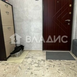 Продажа 2-комн квартиры на вторичном рынке ул Высокая,  д. 4