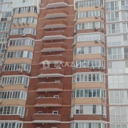 Продажа 2-комн квартиры на вторичном рынке Раменский бульвар