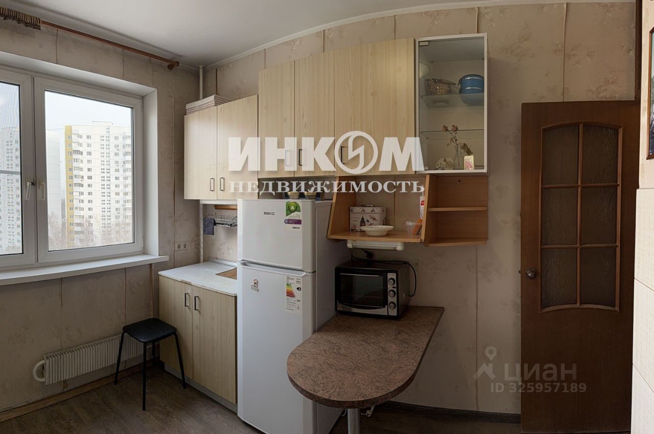Продажа 2-комн квартиры на вторичном рынке проезд Одоевского, 3К6