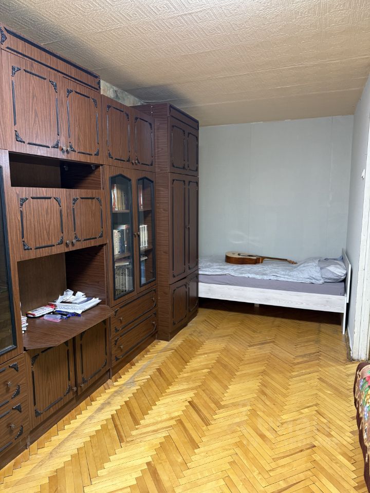 Продажа 1-комн квартиры на вторичном рынке улица Полбина, 64