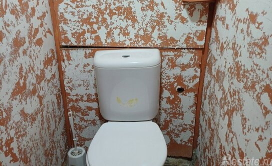 Продажа 4-комн квартиры на вторичном рынке Таганрогская улица