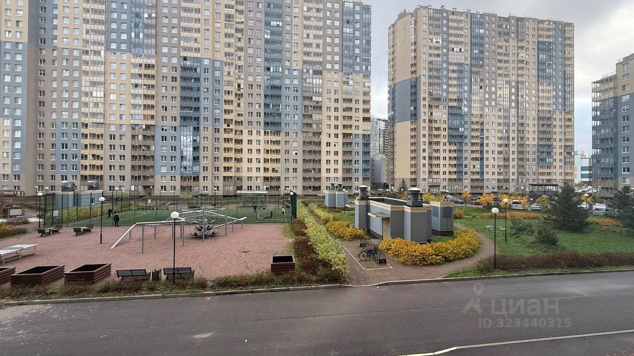 Продажа 1-комн квартиры на вторичном рынке аллея Арцеуловская, 21