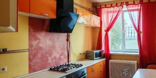 2-комн квартира улица Черняховского, 16/5