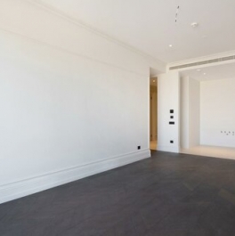 Продажа 3-комн квартиры на вторичном рынке Поклонная улица