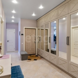 Продажа 3-комн квартиры на вторичном рынке улица Маршала Казакова