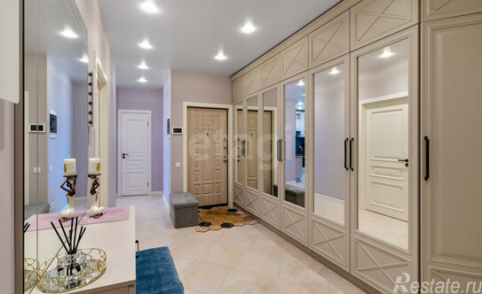 Продажа 3-комн квартиры на вторичном рынке улица Маршала Казакова