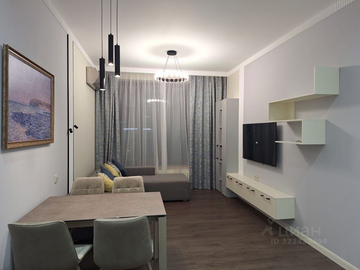 Аренда 2-комн квартиры на вторичном рынке проспект Генерала Дорохова, 39к2М