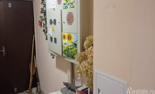 Продажа 1-комн квартиры на вторичном рынке Нахимовский пр-кт,  д. 20