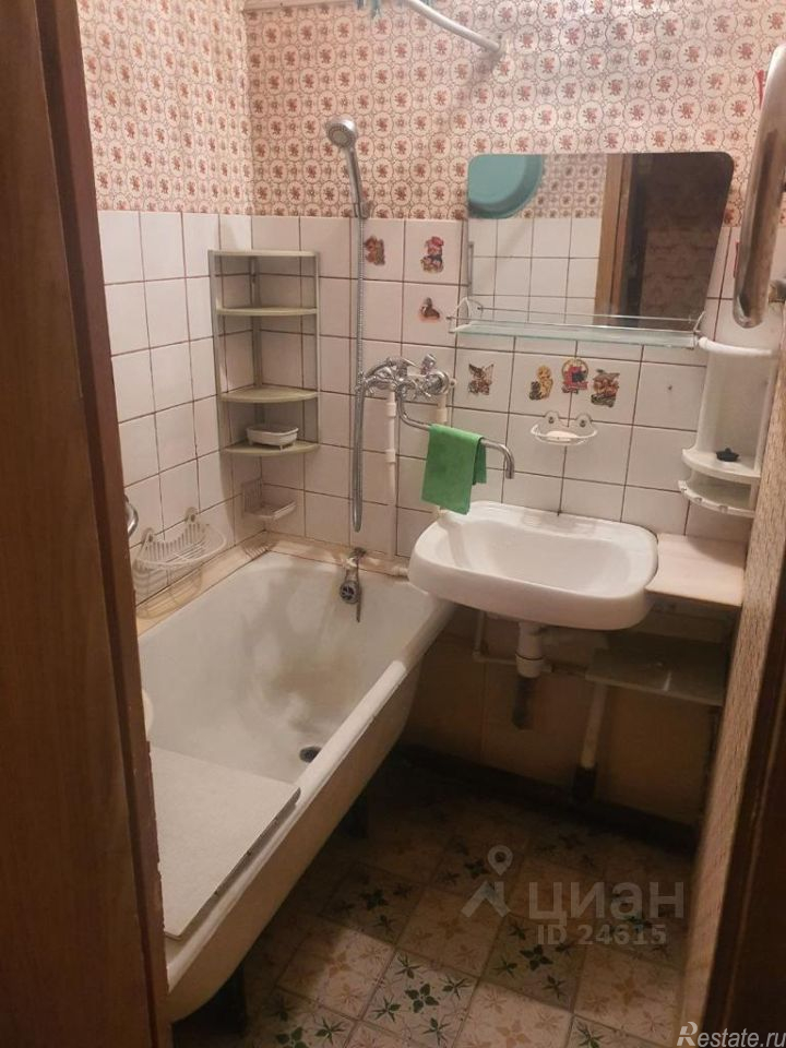 Продажа 2-комн квартиры на вторичном рынке Монетчиковский 2-й пер,  д. 2/12