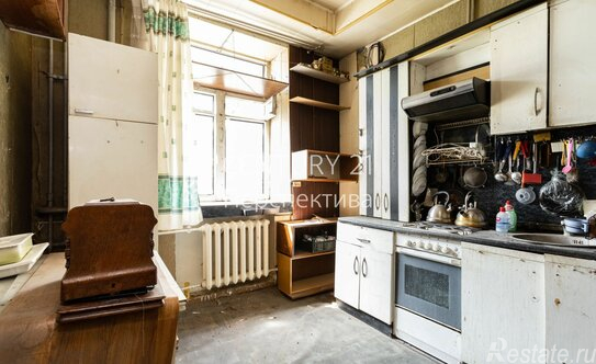 Продажа 3-комн квартиры на вторичном рынке Керамик, улица Свободы,  д. 95